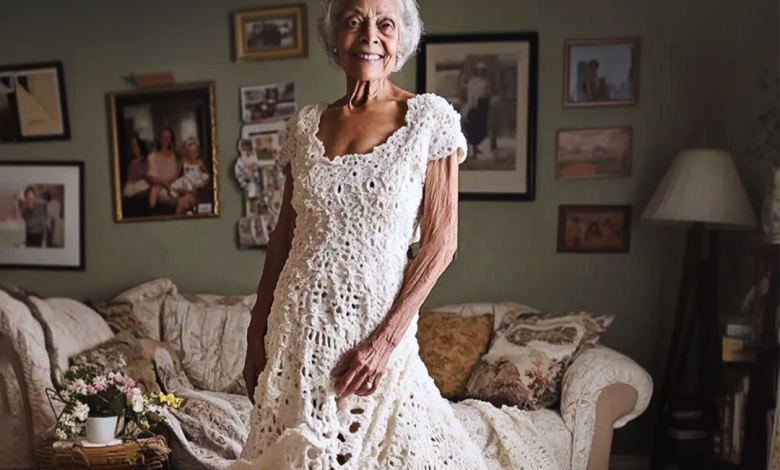 My Husband Crocheted Me A Wedding Dress2 e1728868751901